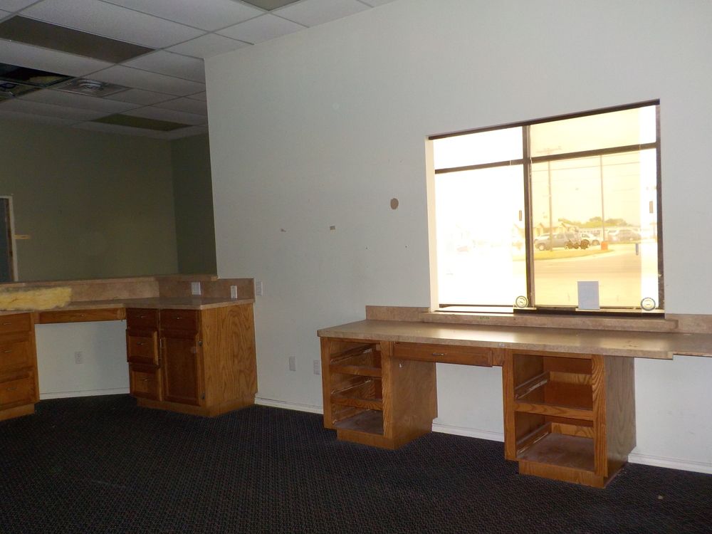 994 E Hidalgo Ave, Raymondville, TX 78580